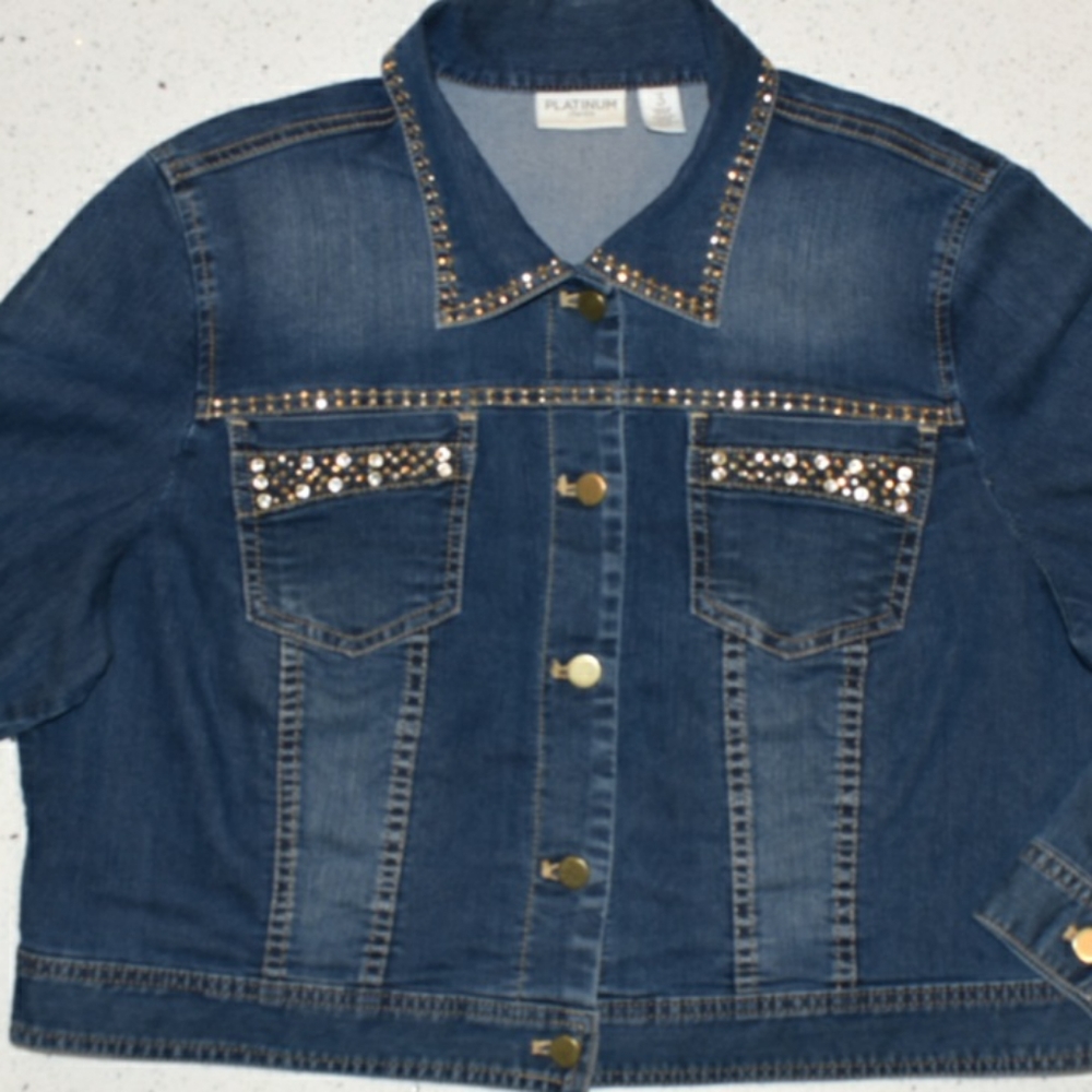 womens blue CHICOS PLATINUM jean jacket